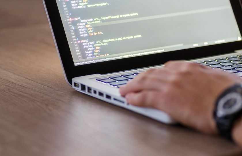 Titelmotiv_-_Die-beliebtesten-Web-Developer-Frameworks