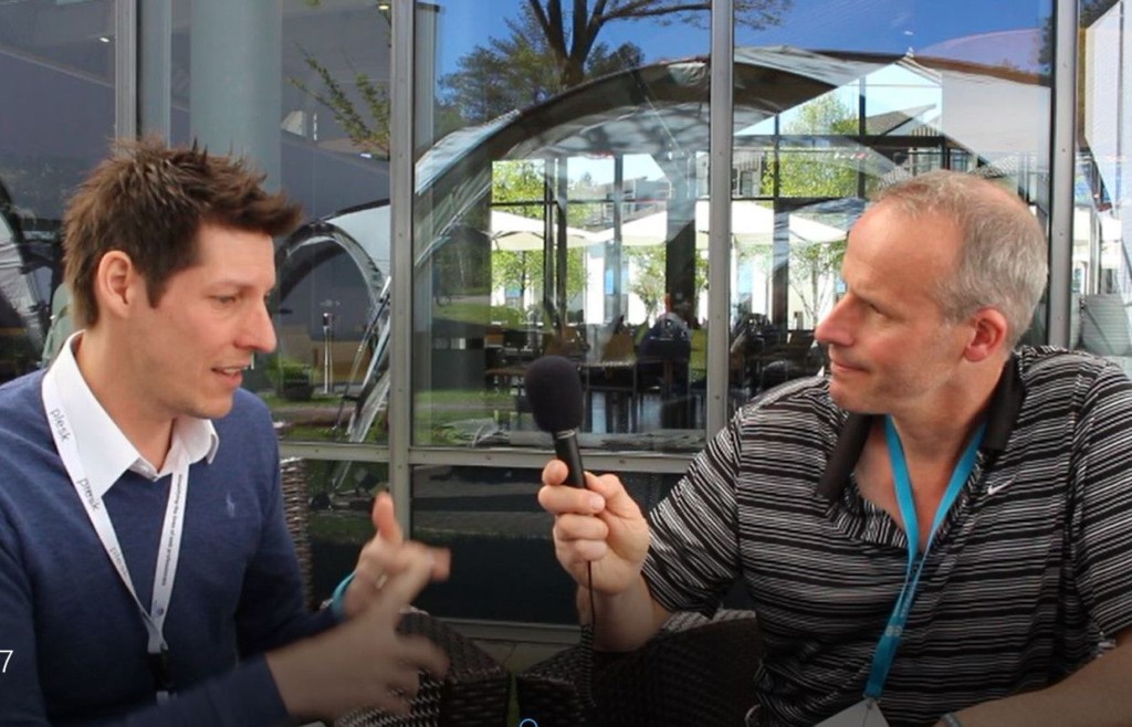 Titelmotiv - Simplify the world of Web Developers - Wolf-Dieter Fiege im Interview mit Jan Löffler von Plesk