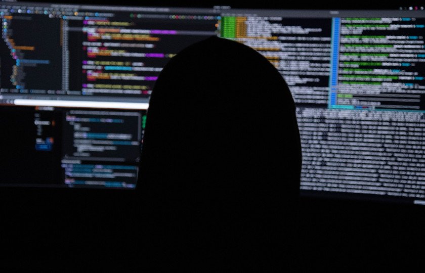 Titelmotiv - Was cURL? Über die praktischen Funktionen dieses Open-Source-Tools - Ein Artikel des Host Europe Blog