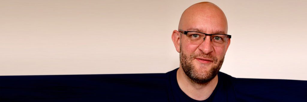 Titelmotiv - Docker im Entwickleralltag - Expertenbeitrag von Oliver Sturm für den Host Europe Blog