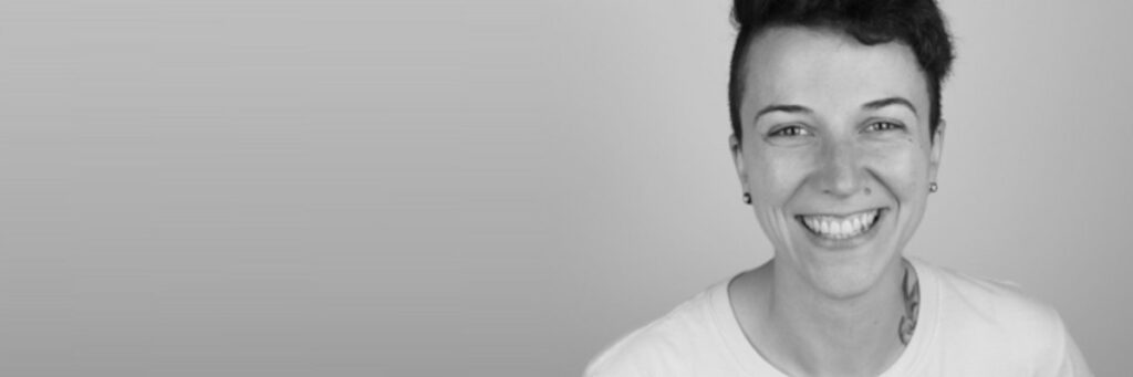Titelmotiv - Microfrontends – Konzept, Umsetzung und Anwendung in größeren IT-Projekten - Expertenbeitrag von Jennifer Pelz