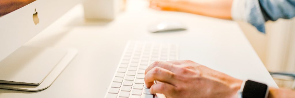 Titelmotiv: Website-Performance analysieren und Server optimieren