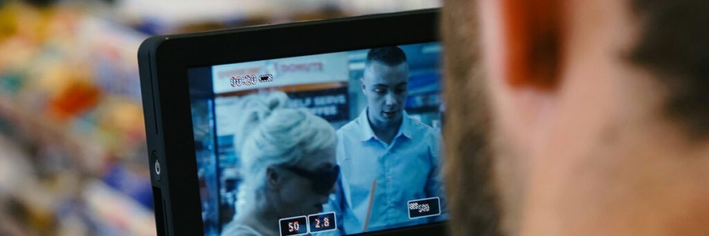 Titelmotiv des Blogartikels zum Thema: Durch Erklärvideos Kunden gewinnen: Wie Sie Ihrer Zielgruppe erfolgreich Lösungswege vermitteln