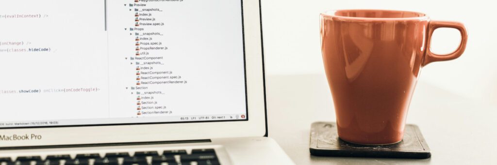 Titelmotiv des Blogartikels zum Thema: Warum TypeScript JavaScript verbessert: eine Einführung