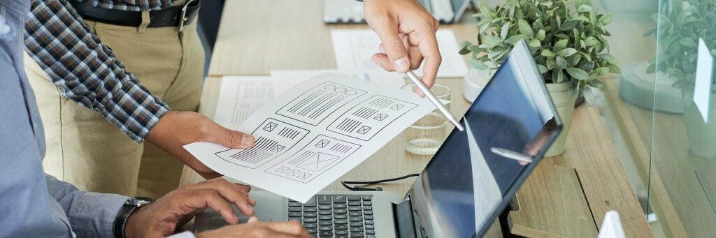 Titelmotiv des Blogartikels zum Thema: Website erstellen lassen: Agentur, Baukasten oder WordPress?