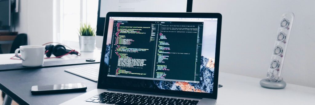 Titelmotiv des Blogartikels zum Thema: Code-Splitting für effizientes Laden in der Webentwicklung
